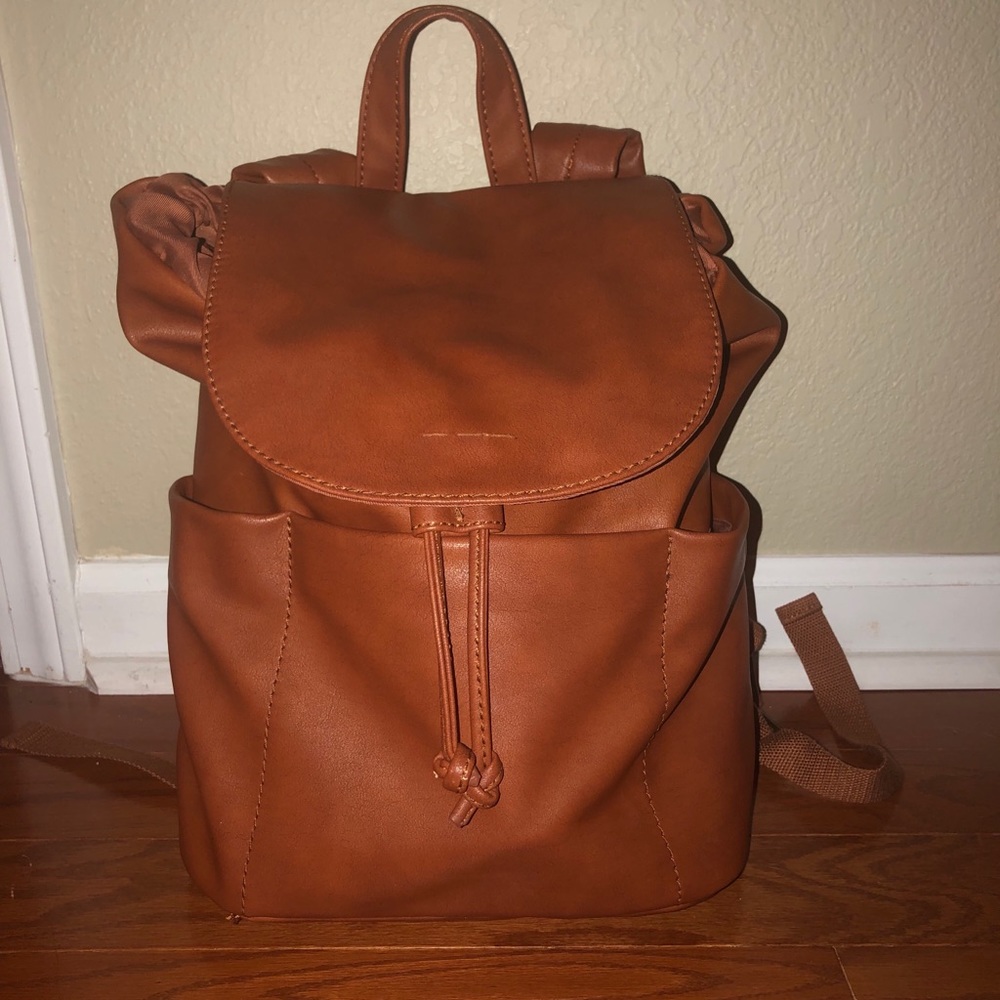 Women’s Universal Thread Backpack